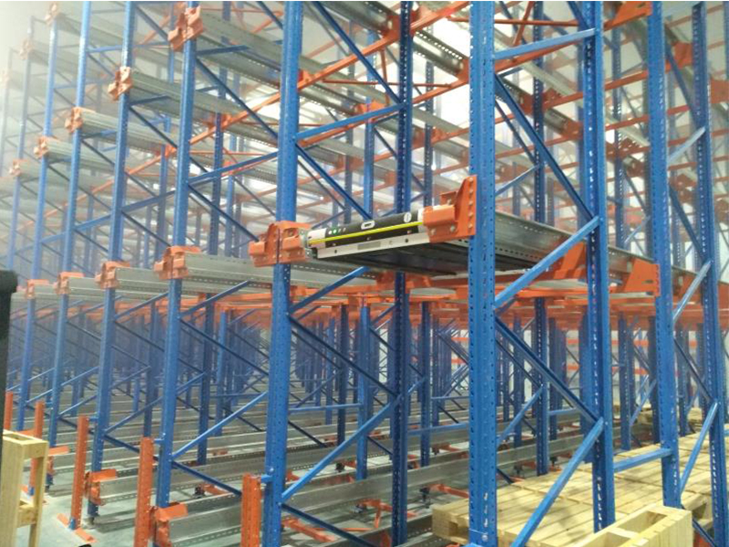 金華某藥業公司穿梭式貨架